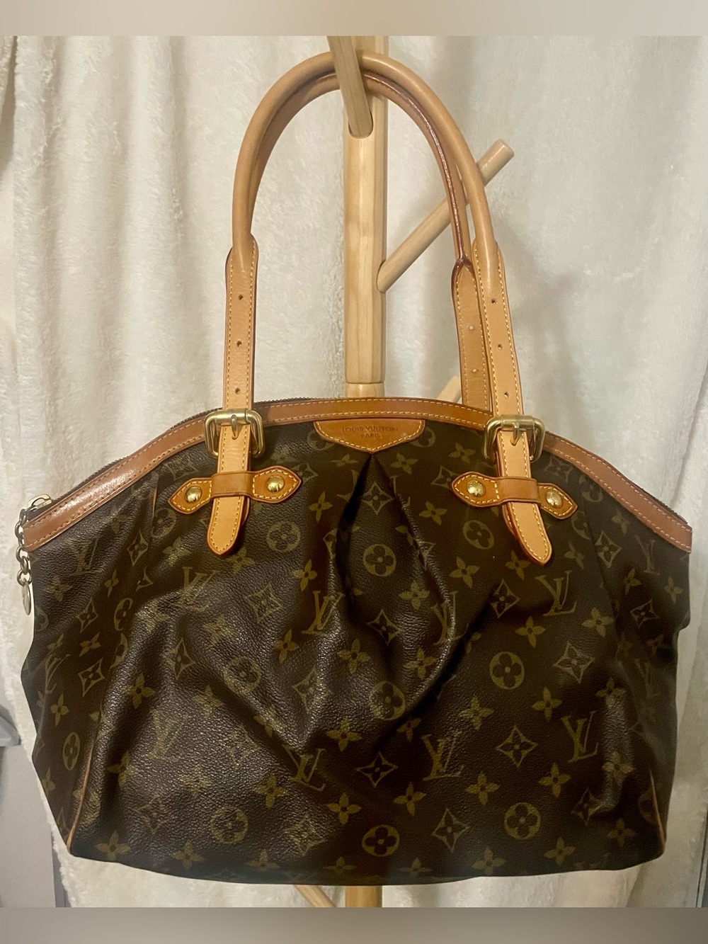 Authentic Louis Vuitton Brown Monogram Canvas Shoulder Tote with Vachetta Trim